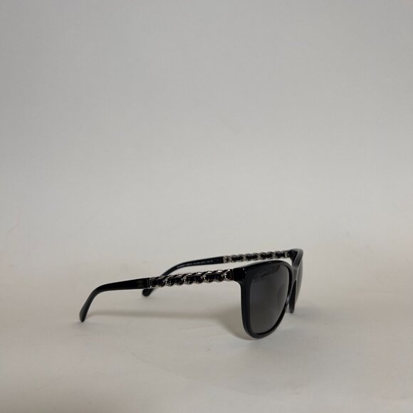 Chanel Black Polarized Sunglasses with Silver Chain Link Detailing - Picture 4 of 11